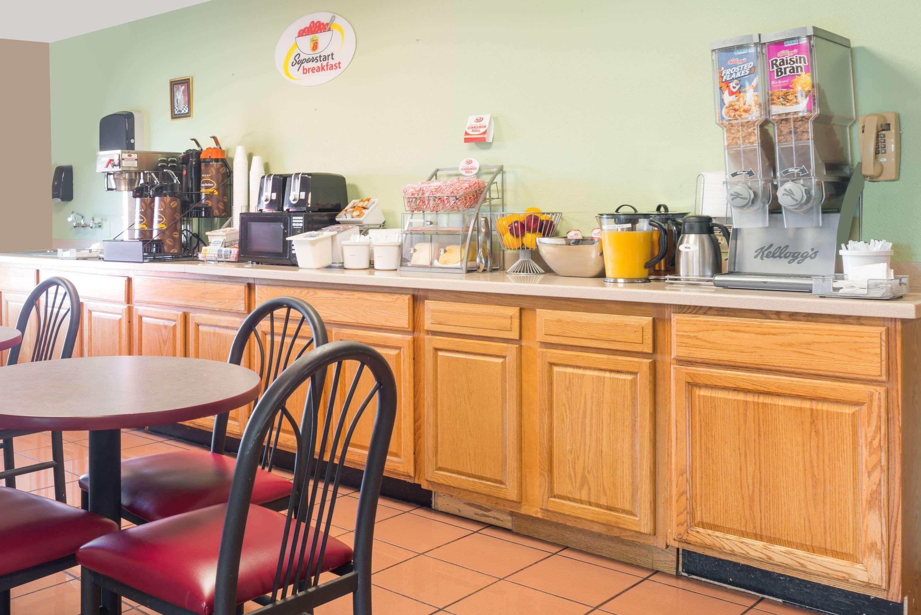 Super 8 By Wyndham O'Fallon Mo/St. Louis Area Ngoại thất bức ảnh
